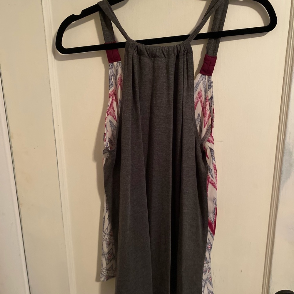 🌺🌺Tank Top - Picture 2 of 3